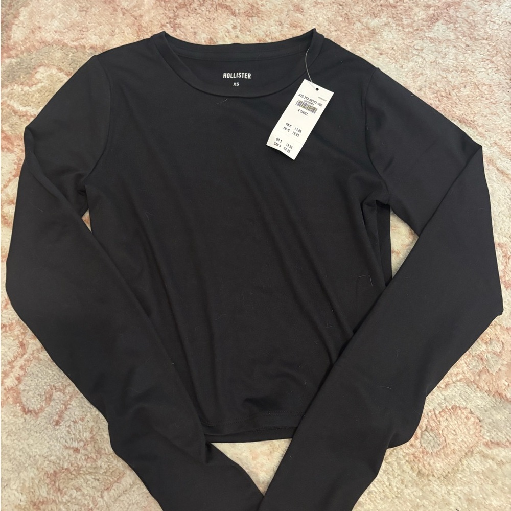 Hollister Black Fitted Crop Long Sleeve Tee
